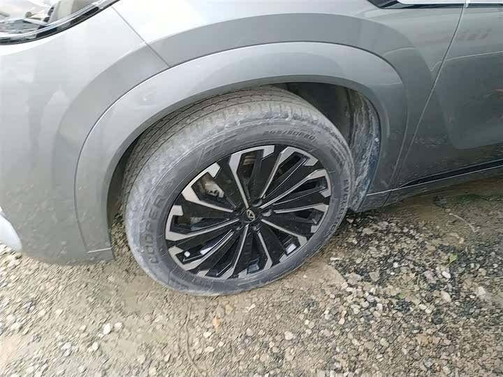 Фото 23 - Chery Tiggo 9