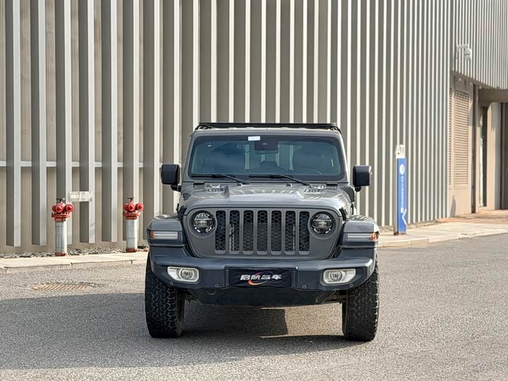 Фото 2 - Jeep Wrangler Hybrid