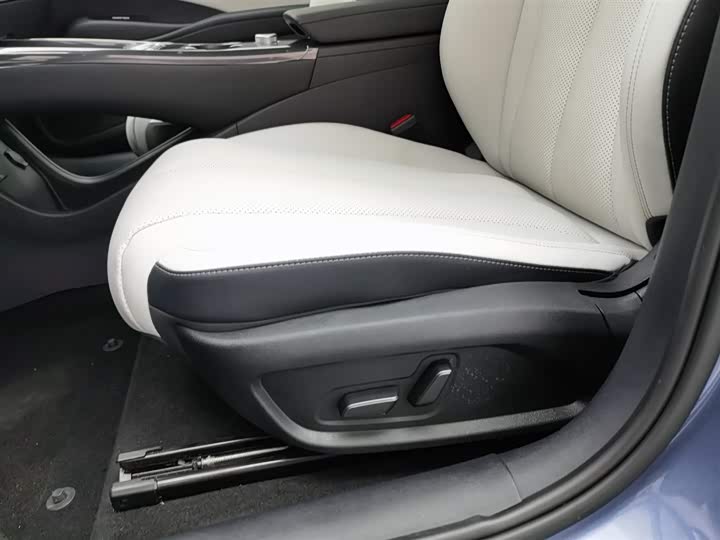 Фото 20 - BYD Seal 06 Hybrid/EV