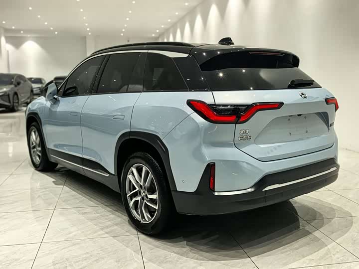 Фото 6 - Nio ES6