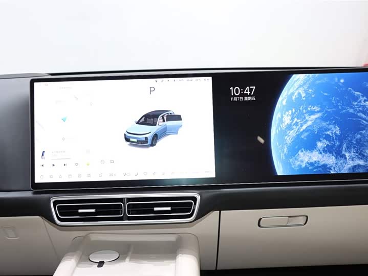 Фото 13 - LiXiang L7