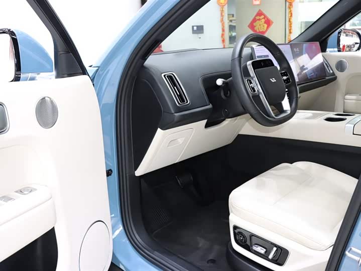 Фото 8 - LiXiang L7