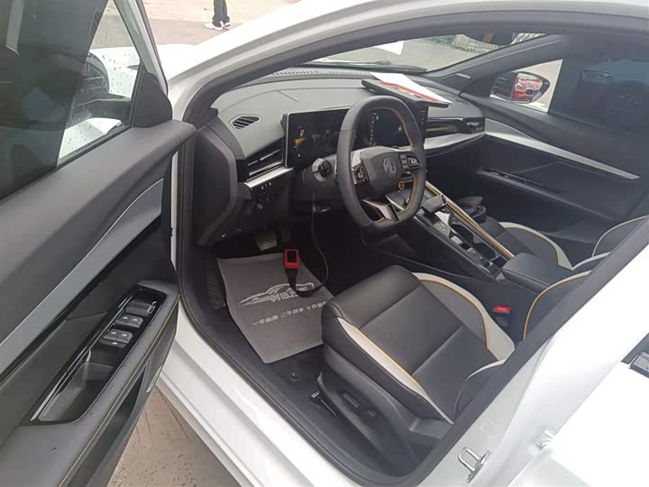 Фото 16 - MG Motor 5 Scorpio