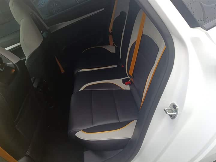 Фото 17 - MG Motor 5 Scorpio