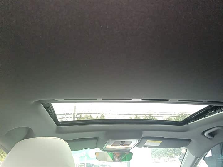 Фото 18 - MG Motor 5 Scorpio