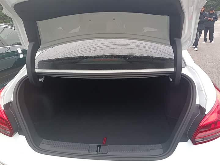 Фото 19 - MG Motor 5 Scorpio