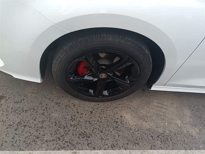 Фото 23 - MG Motor 5 Scorpio