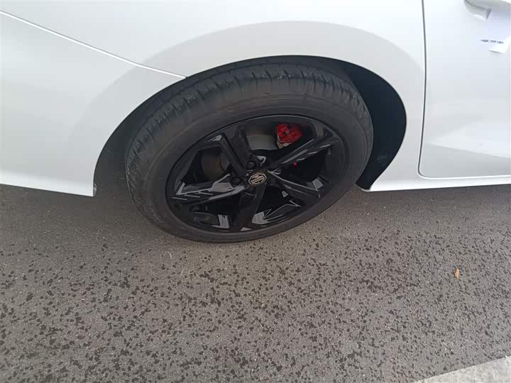 Фото 26 - MG Motor 5 Scorpio