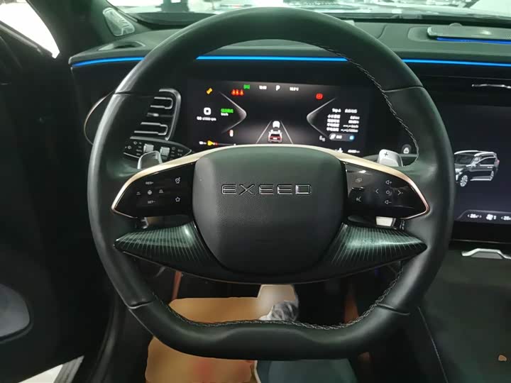 Фото 11 - Exeed VX