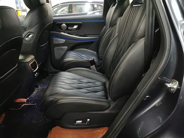 Фото 17 - Exeed VX