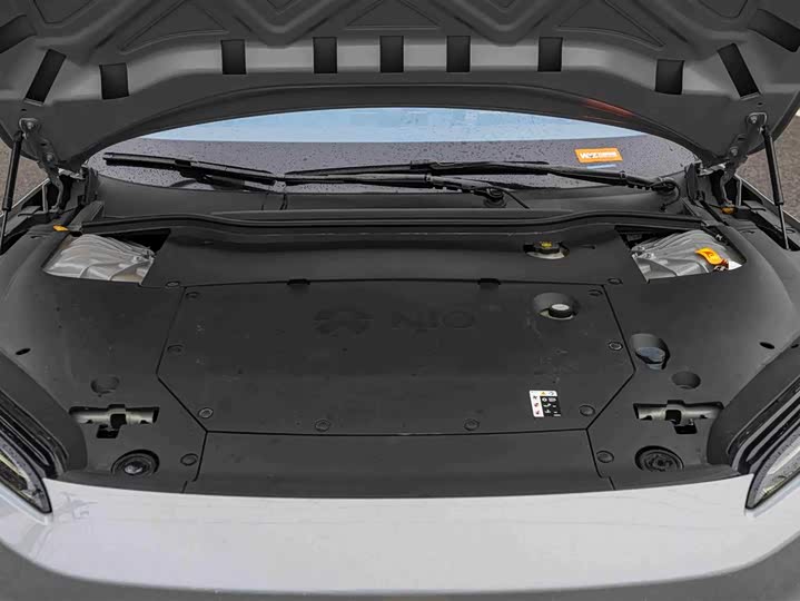 Фото 17 - Nio ET5T