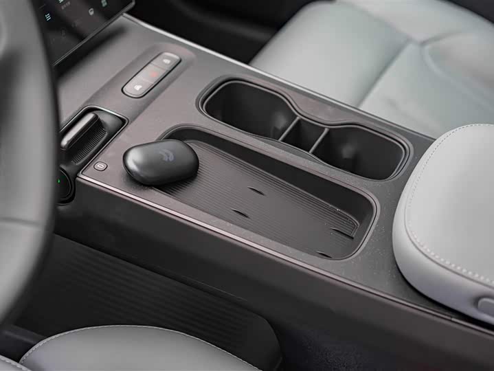 Фото 9 - Nio ET5T