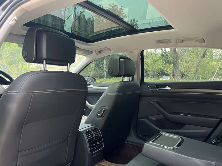 Фото 8 - Volkswagen Magotan