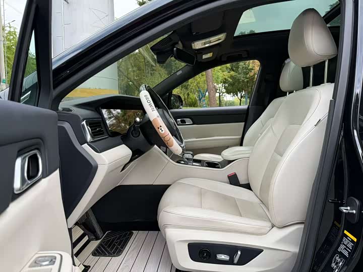 Фото 4 - LiXiang One