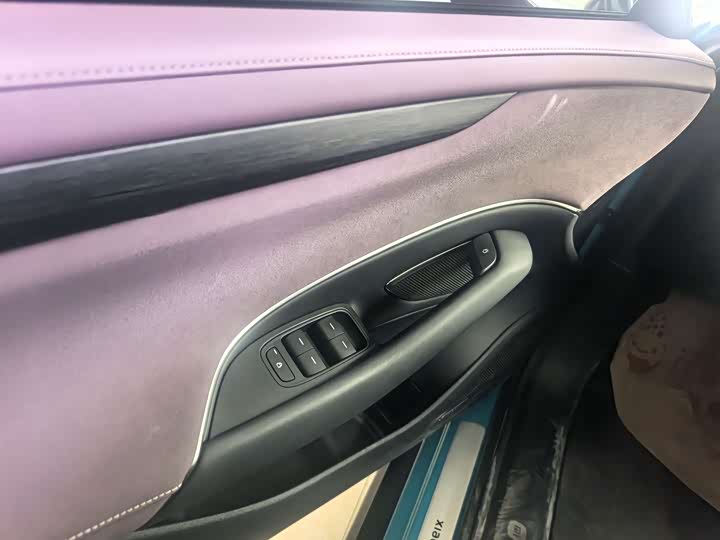 Фото 10 - Xiaomi SU7