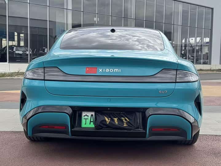 Фото 15 - Xiaomi SU7