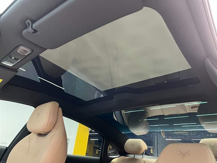 Фото 20 - BAIC Arcfox Alpha S5