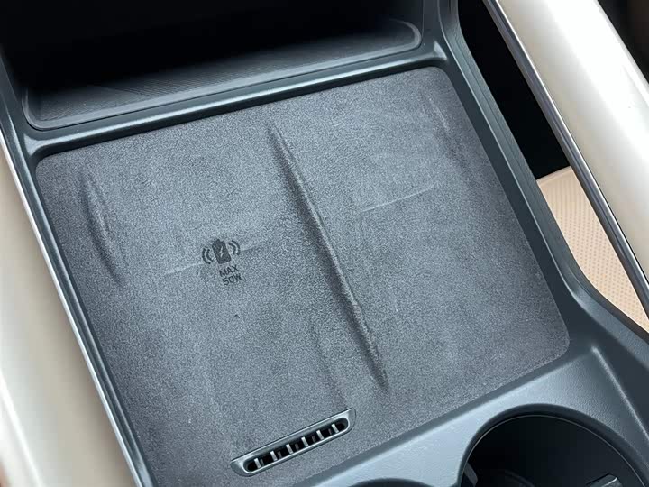 Фото 21 - BAIC Arcfox Alpha S5