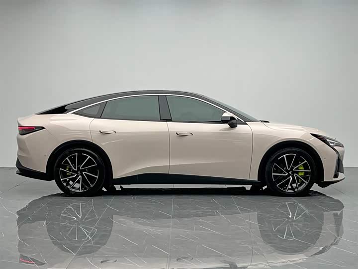 Фото 7 - BAIC Arcfox Alpha S5