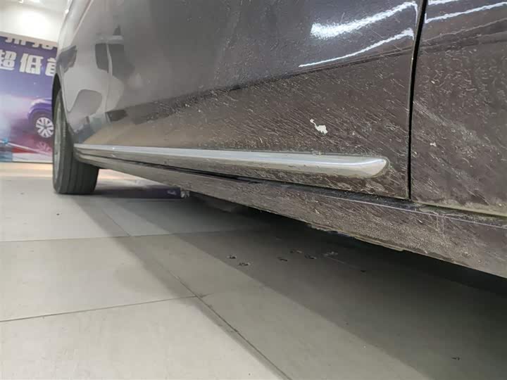 Фото 21 - Buick GL8 ES