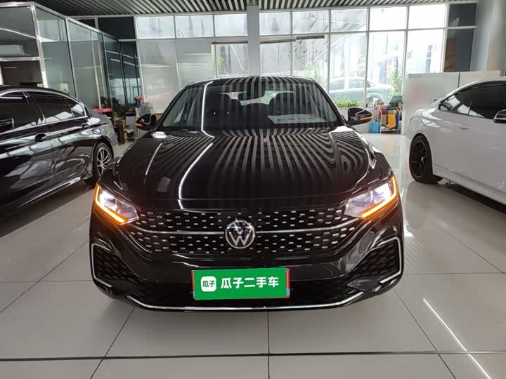 Фото 3 - Volkswagen Passat