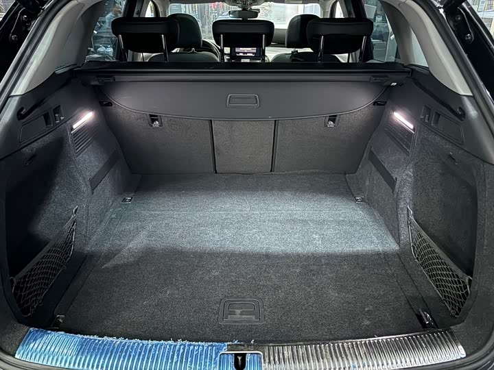 Фото 5 - Audi Q5L