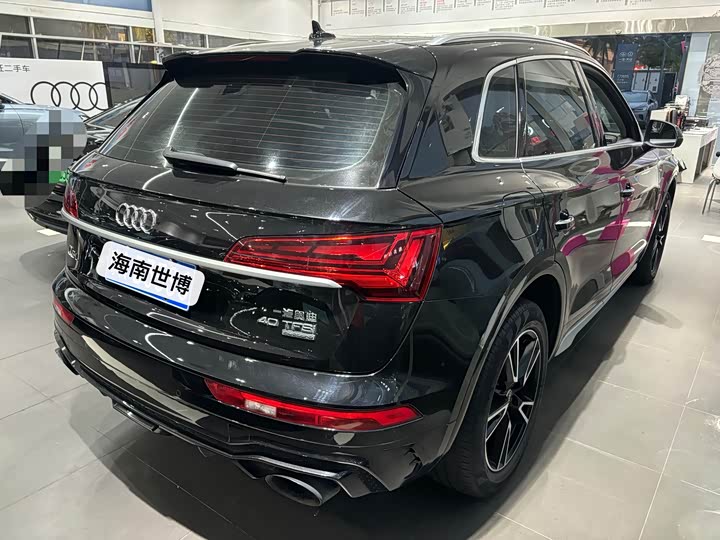 Фото 6 - Audi Q5L