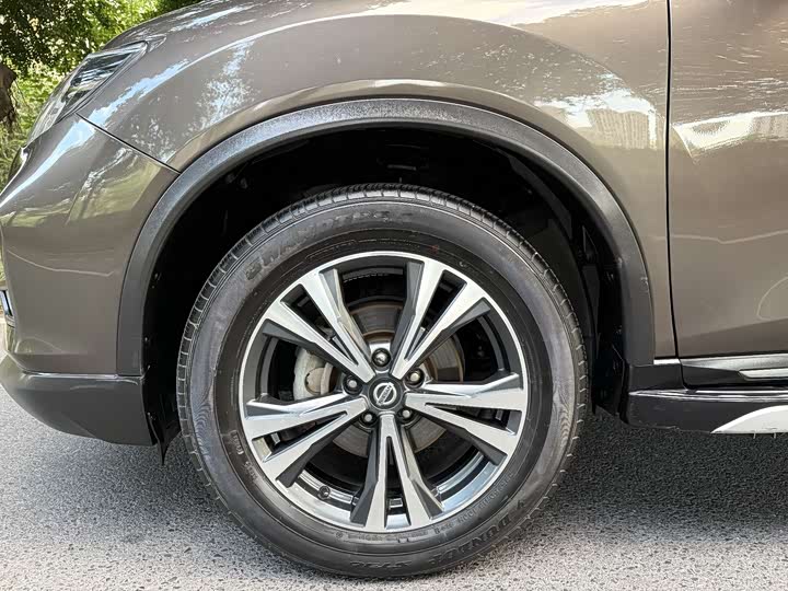 Фото 16 - Nissan X-Trail