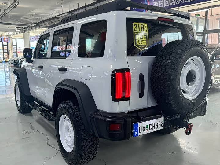 Фото 7 - Tank 300