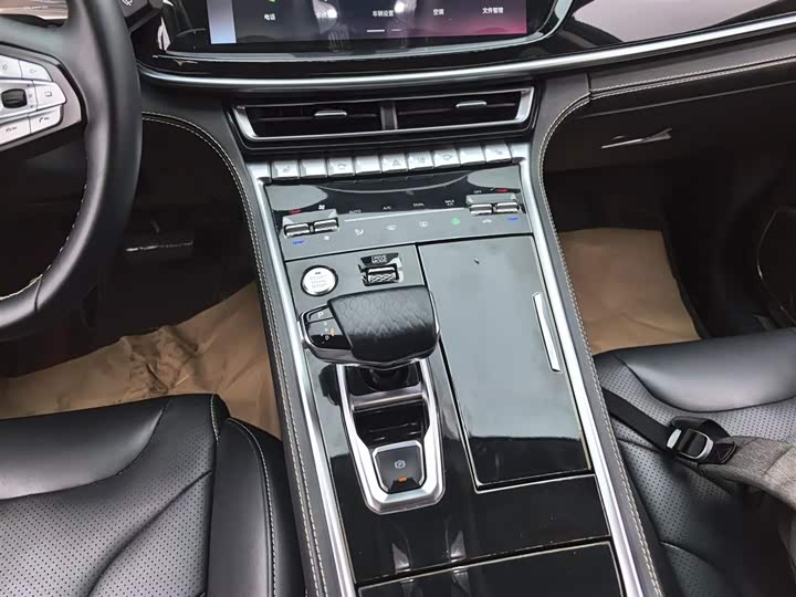 Фото 14 - Changan CS85 Coupe