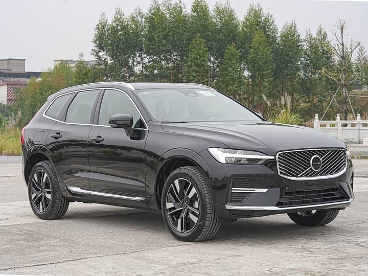 Фото 3 - Volvo XC60