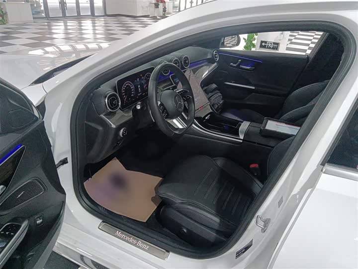 Фото 15 - Mercedes-Benz C-Class