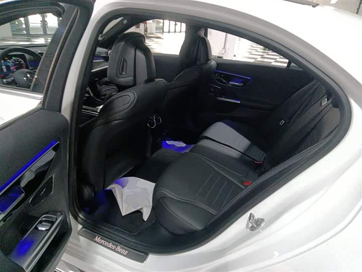 Фото 17 - Mercedes-Benz C-Class