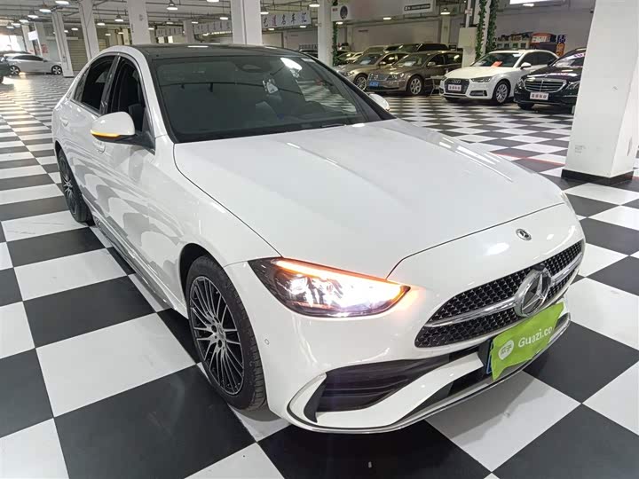 Фото 4 - Mercedes-Benz C-Class