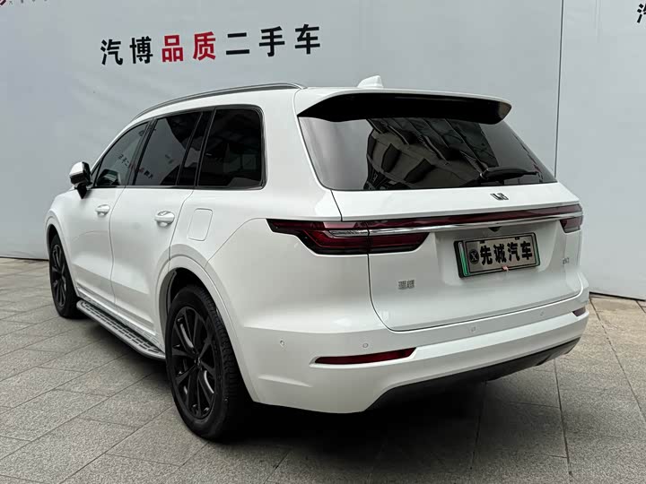 Фото 7 - LiXiang One