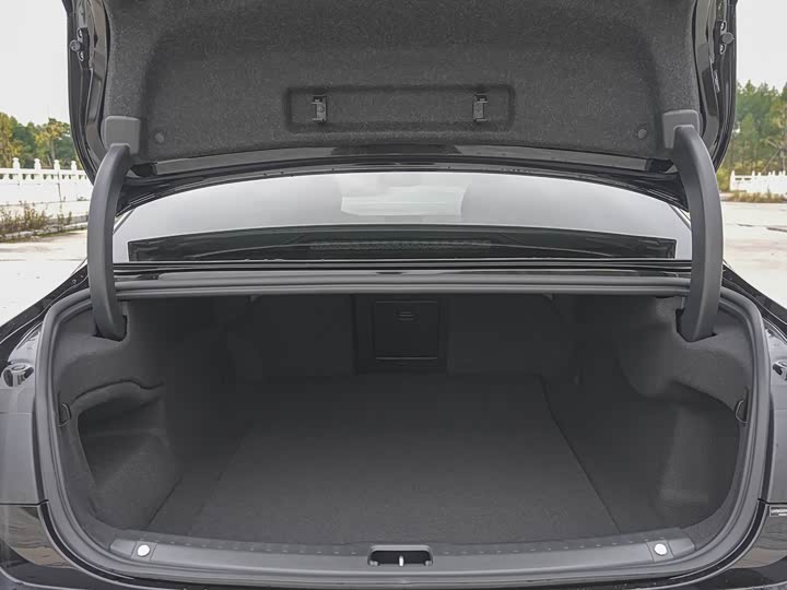 Фото 11 - Volvo S90