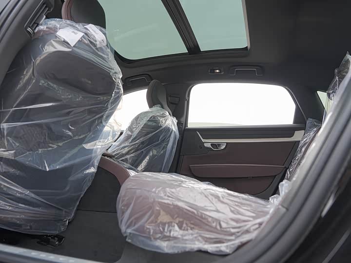 Фото 27 - Volvo S90