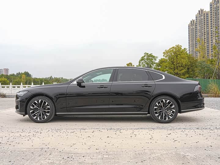 Фото 5 - Volvo S90
