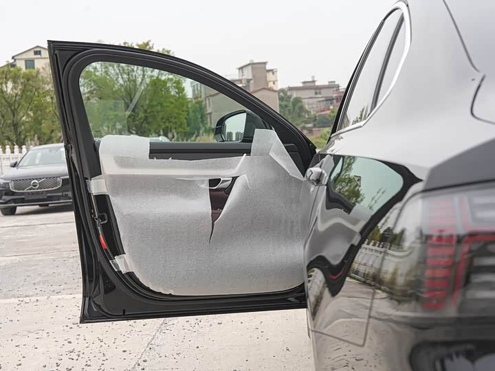 Фото 7 - Volvo S90