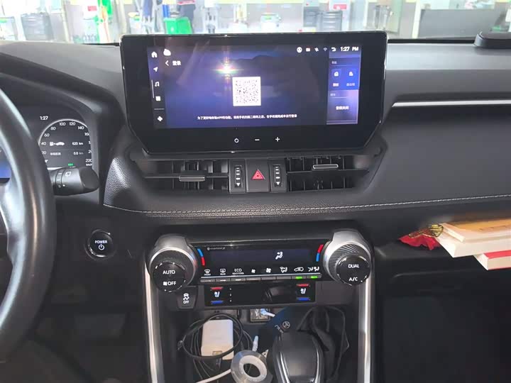 Фото 13 - Toyota Wildlander