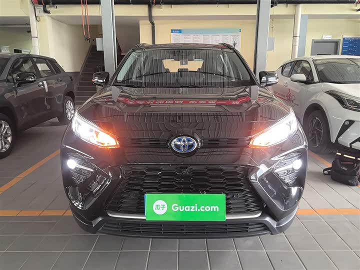 Фото 3 - Toyota Wildlander