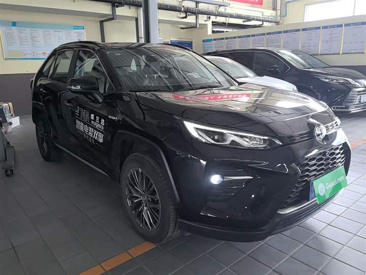 Фото 4 - Toyota Wildlander