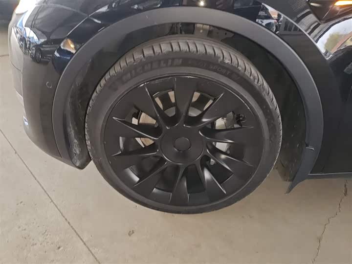 Фото 23 - Tesla Model Y