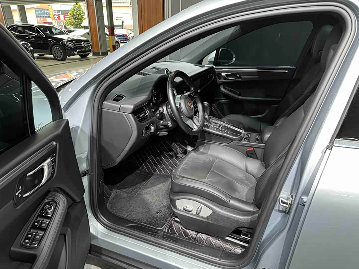 Фото 3 - Porsche Macan