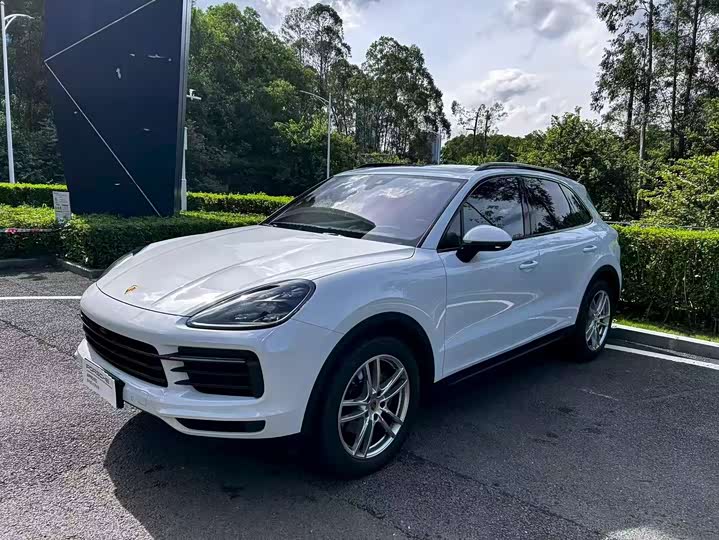 Фото 1 - Porsche Cayenne