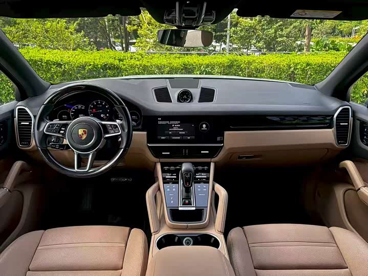 Фото 11 - Porsche Cayenne