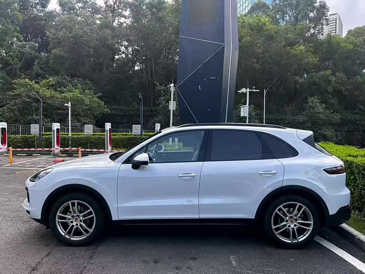 Фото 3 - Porsche Cayenne