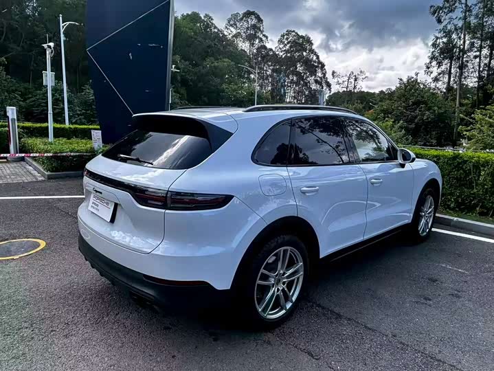 Фото 4 - Porsche Cayenne