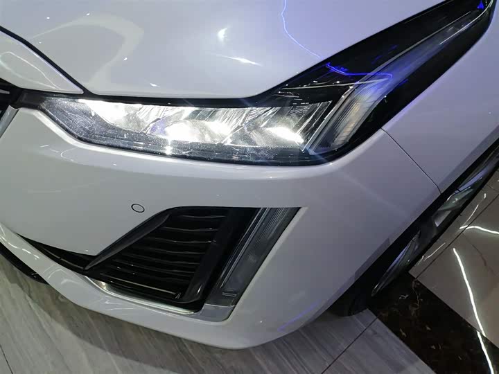 Фото 24 - Cadillac CT5