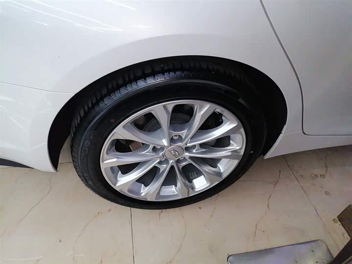 Фото 26 - Cadillac CT5